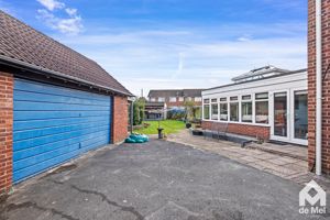 Photo 17- click for photo gallery